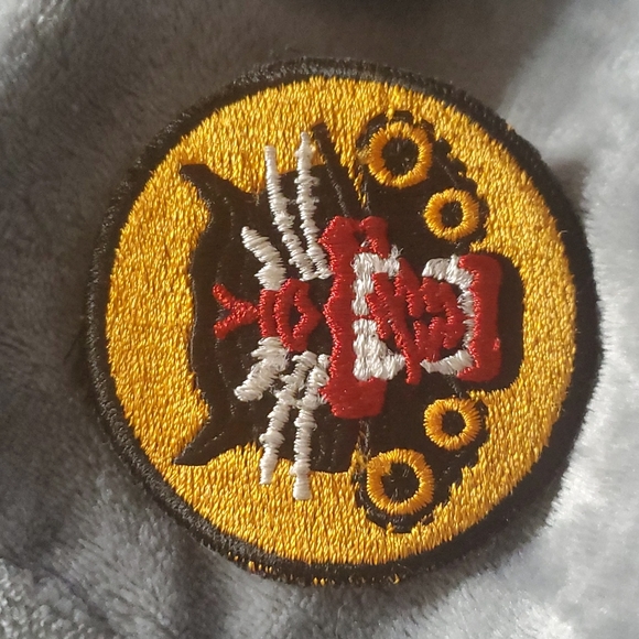 VINTAGE WW2 US ARMY TANK DESTROYER 4 WHEEL PATCH - Picture 1 of 2